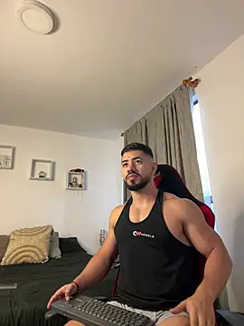 Ezzio Scolaro online show from March 10, 10:14 pm