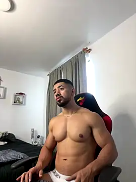 Ezzio Scolaro online show from November 3, 12:09 pm