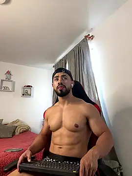 Ezzio Scolaro online show from January 14, 9:18 pm