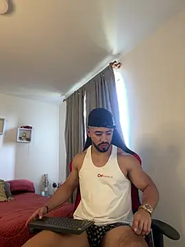 Ezzio Scolaro online show from March 28, 2:51 pm