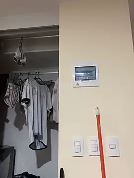 Ezzio Scolaro online show from November 1, 12:50 am