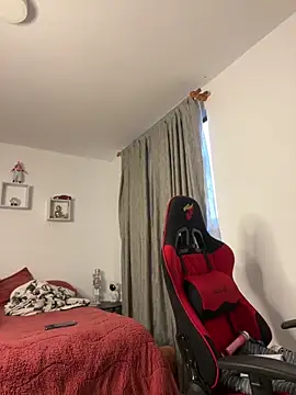 Ezzio Scolaro online show from February 6, 12:01 pm