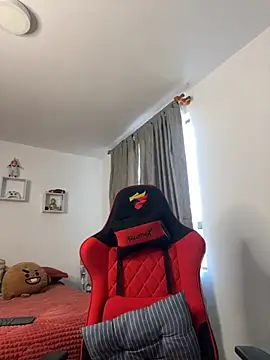 Ezzio Scolaro online show from November 18, 12:08 pm