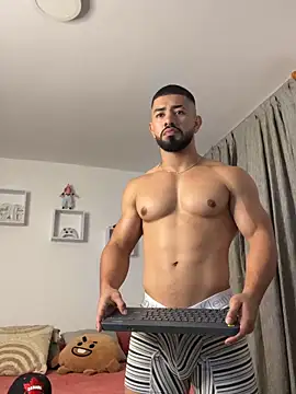 Ezzio Scolaro online show from November 15, 12:14 am