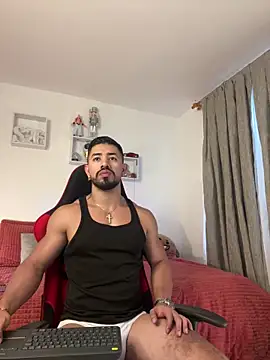 Ezzio Scolaro online show from April 3, 9:54 pm