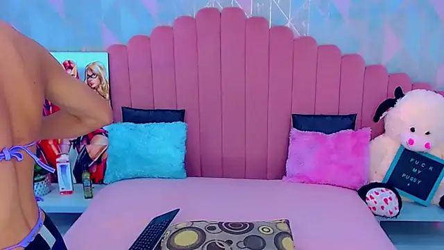miss dania75 online show from December 5, 4:11 am