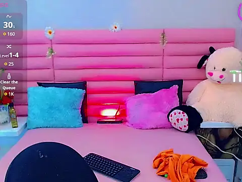 miss dania75 online show from November 17, 10:36 pm