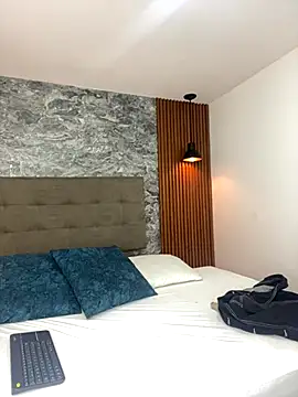 Sam Clark online show from October 19, 3:53 am