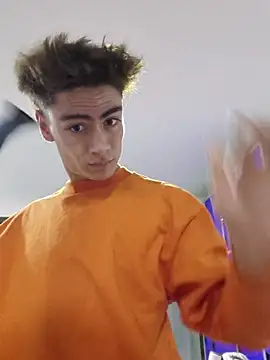 Sam Clark online show from November 20, 3:51 am