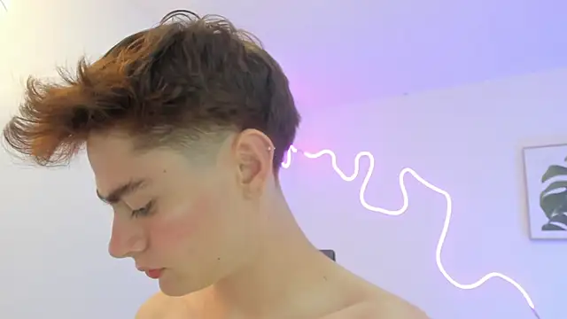 Sam Clark online show from November 3, 3:45 am