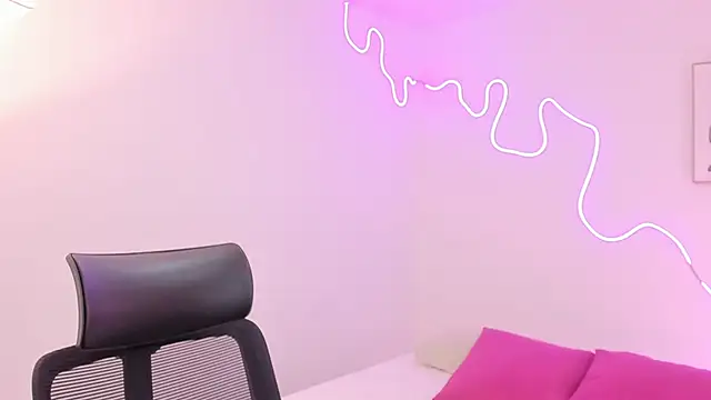 Sam Clark online show from November 4, 3:21 am