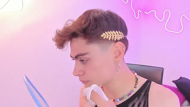 Sam Clark online show from November 5, 3:31 am