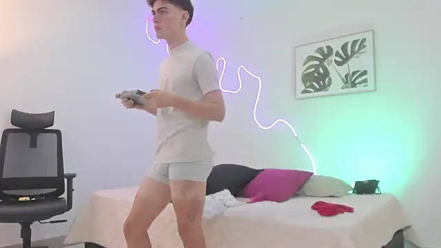 Sam Clark online show from November 1, 3:57 am