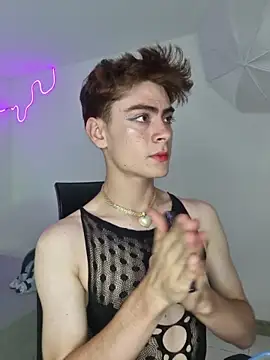 Sam Clark online show from December 3, 4:13 am