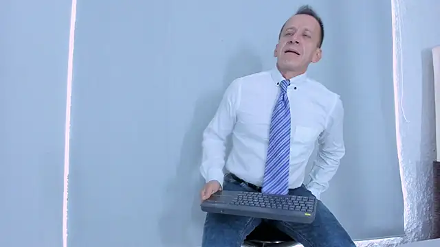  axelking  online show from November 5, 11:46 am