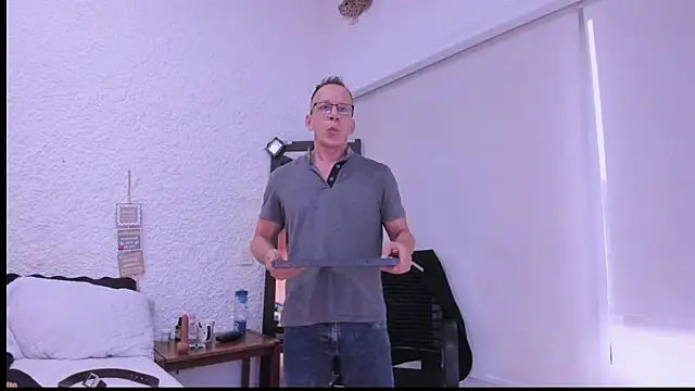  axelking  online show from December 22, 11:32 am