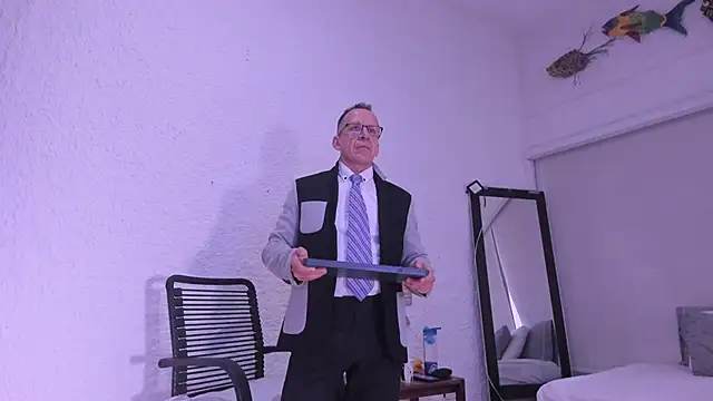  axelking  online show from January 16, 11:36 am