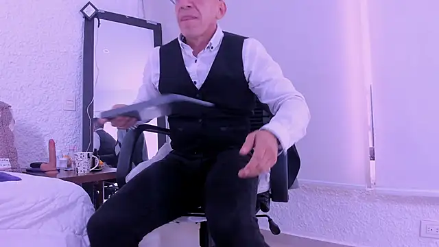  axelking  online show from February 9, 11:41 am