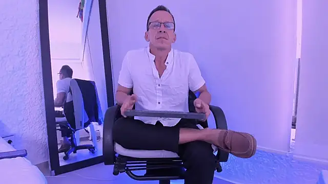  axelking  online show from March 5, 11:51 am