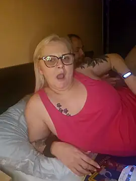 NieMaJazdyBezGwiazdy7883 online show from December 1, 5:41 am