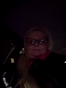 NieMaJazdyBezGwiazdy7883 online show from February 16, 7:34 pm