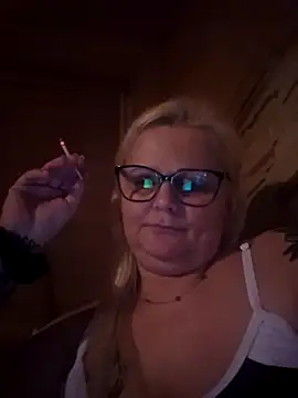 NieMaJazdyBezGwiazdy7883 online show from November 1, 7:41 pm