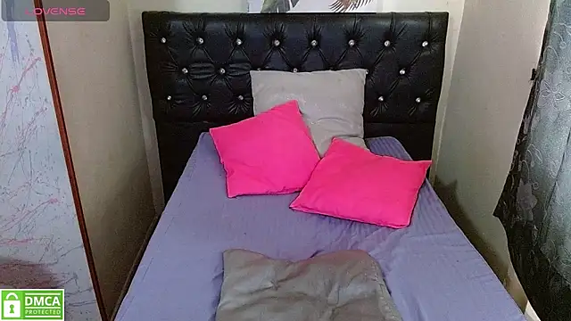 Snapshot of Cynthi-Sweet chatting on November 28, 4:18 pm Cynthi-Sweet online show from November 28, 4:18 pm