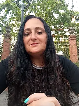 Snapshot of Bella_862 chatting on June 28, 6:36 pm Bella 862 online show from June 28, 6:36 pm