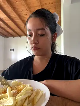 Nhefertary online show from November 29, 7:58 pm