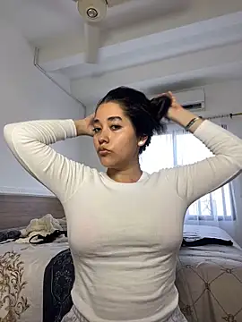 Nhefertary online show from March 16, 9:39 pm