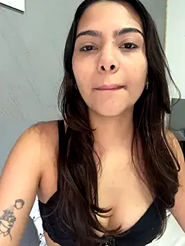 liz maciel online show from October 13, 4:30 pm