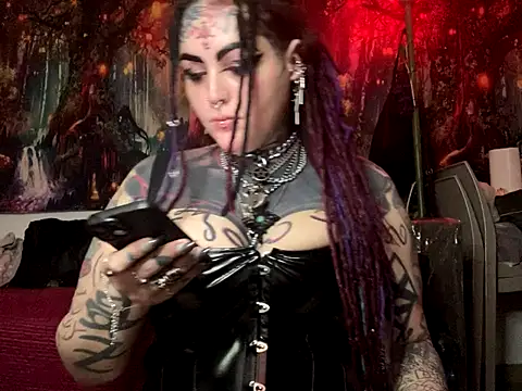 Snapshot of nyxvelon chatting on December 16, 12:15 am nyxvelon online show from December 16, 12:15 am