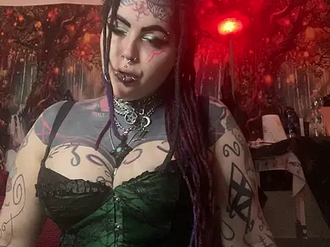 nyxvelon online show from February 13, 9:15 pm