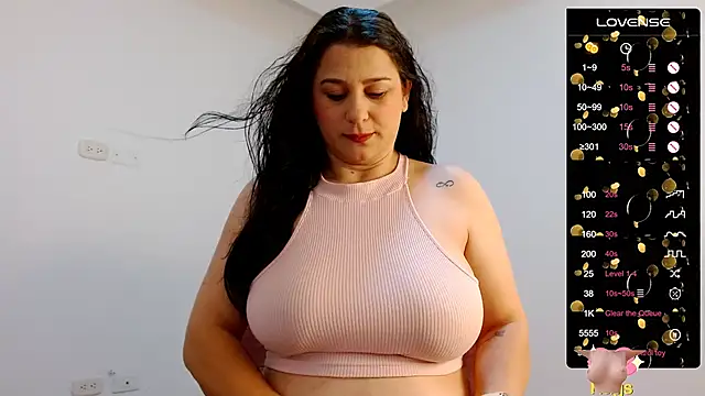 Snapshot of sweet_monsalve37 chatting on June 20, 12:10 pm sweet monsalve37 online show from June 20, 12:10 pm
