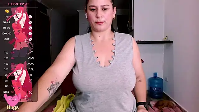 sweet monsalve37 online show from March 17, 11:19 pm