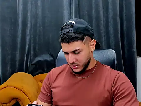 jasonshaw25 online show from December 22, 5:46 pm