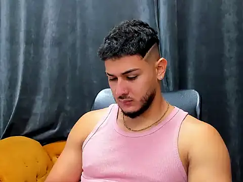 jasonshaw25 online show from December 17, 5:18 pm