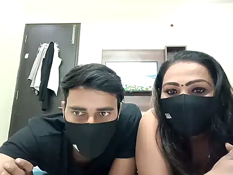 horny milf couple online show from October 8, 1:34 pm