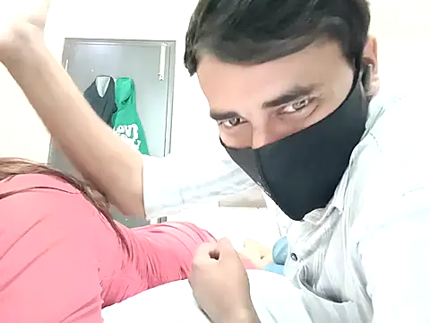 horny milf couple online show from November 12, 6:12 pm