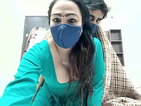 horny milf couple online show from January 10, 5:41 pm