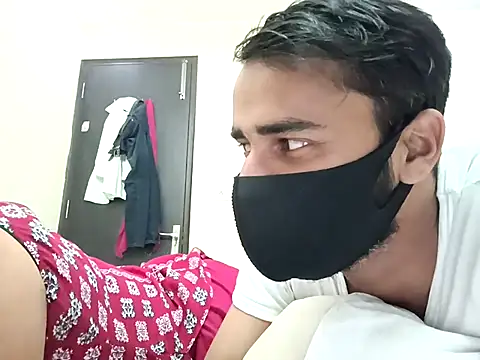 horny milf couple online show from October 22, 6:07 pm