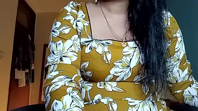 horny milf couple online show from May 31, 6:02 pm
