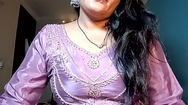 horny milf couple online show from April 8, 4:30 pm