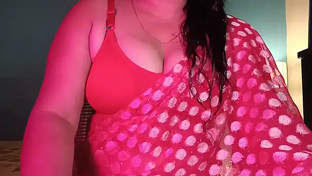 Snapshot of horny_milf_couple chatting on July 15, 5:31 pm horny milf couple online show from July 15, 5:31 pm