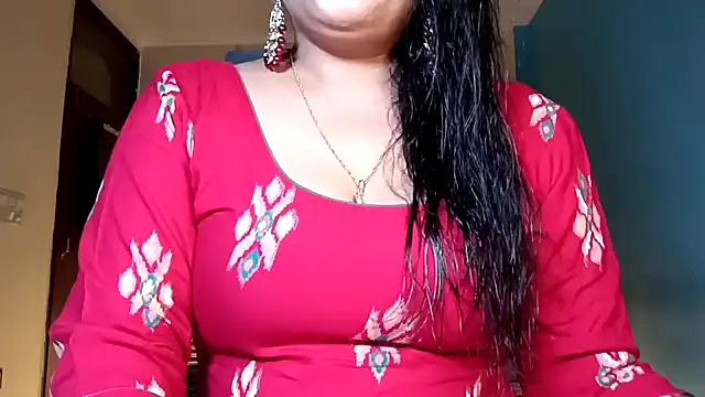 Snapshot of horny_milf_couple chatting on June 9, 7:26 pm horny milf couple online show from June 9, 7:26 pm