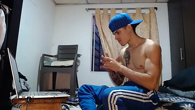 imsammytop online show from February 7, 11:13 pm