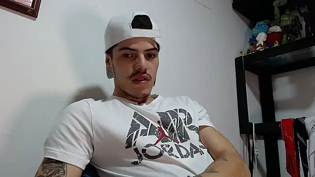 Snapshot of imsammytop chatting on November 6, 9:57 am imsammytop online show from November 6, 9:57 am