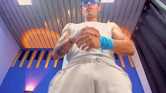 Snapshot of imsammytop chatting on October 28, 11:20 am imsammytop online show from October 28, 11:20 am