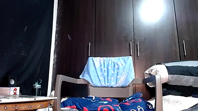 Snapshot of imsammytop chatting on December 2, 10:55 pm imsammytop online show from December 2, 10:55 pm