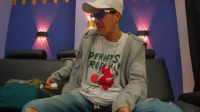 Snapshot of imsammytop chatting on October 29, 11:31 am imsammytop online show from October 29, 11:31 am